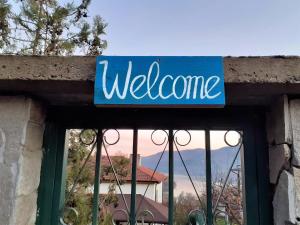 Mihaela Lake Retreat