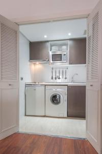 Tu Escapada Urbana - Plaza de Castilla III, Diseño y Localización