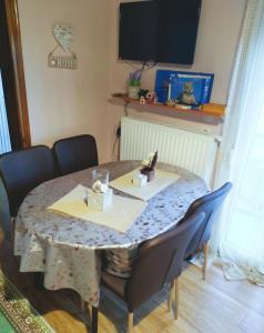 Eveline House