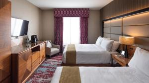 Double Room - Disability Access room in Bear Springs Hotel