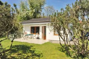 Ostsee-Ferienhaus im Grünen - Neu Klockenhagen