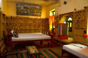 Deepak Hotel & Restaurant