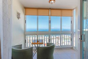 Las Americas Best! Torres de Yomely11