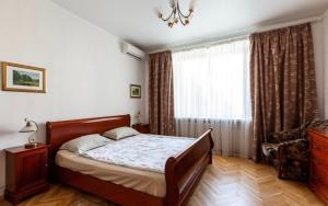 Kropotkinskaya Apartment - image 2