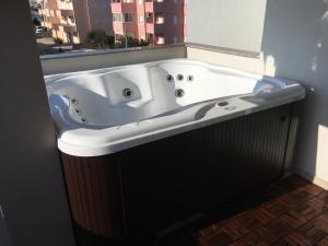 Apartment Electro with Jacuzzi