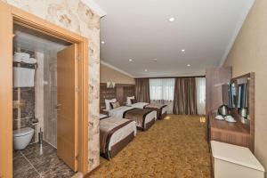 Triple Room with Balcony room in Montagna Hera Hotel Taksim