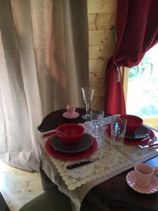 Chalets LA CACHETTE ROMANTIQUE DU Jardin : Tente