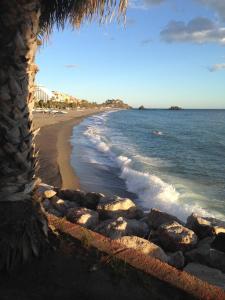 Apartamento 1a linea playa com piscina Almuñécar