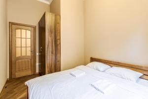 Apartment on Stavropihiiska Street 2