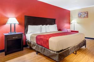 Econo Lodge Burlington I-40