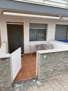 Apartamento con piscina a 350 metros de la playa