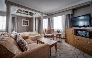 Monte Carlo Inn Vaughan Suites