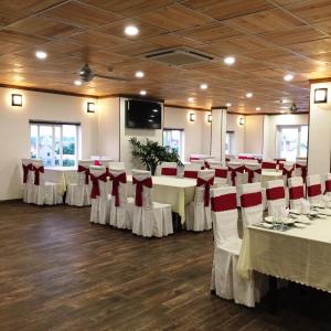 Oceanward Hotel & Resort