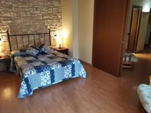 Hostal del Senglar - Fonolleres