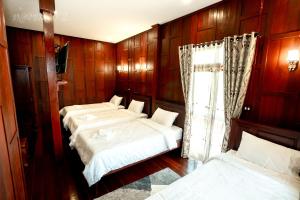 Baan Lhang Wangh บ้านหลังวัง