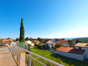 Three-Bedroom Apartment room in Apartments Premantura 1197
