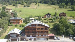 Accommodation in Feissons-sur-Salins