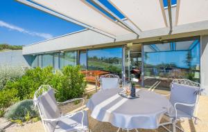 Two-Bedroom House room in Holiday house OLIVETO
