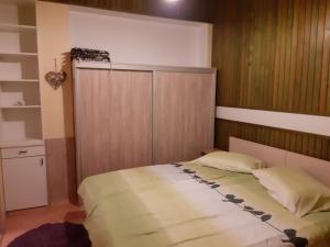 Apartments and Rooms Knez