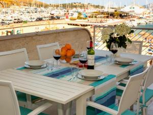 can ventet first line beach