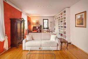 Casa Al Duomo-Nel cuore storico di Merano