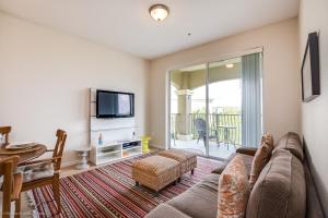 Cozy Condo wPrivate Balcony & FREE Resort Access