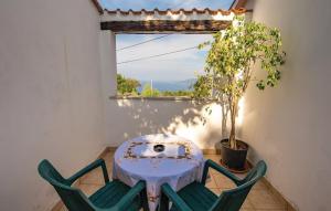 Apartments Damir with Sea View