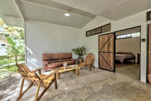 Puerto Viejo Club, Villas & Pool