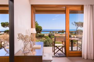 Kernos Beach Hotel & Bungalows Heraklio Greece