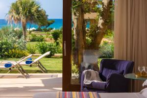 Kernos Beach Hotel & Bungalows Heraklio Greece