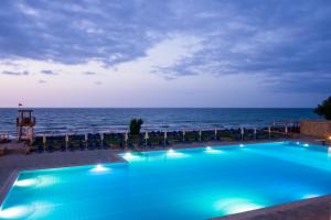 Kernos Beach Hotel & Bungalows Heraklio Greece