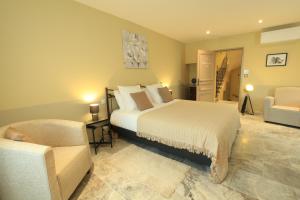 B&B / Chambres d'hotes Chambres D' hotes Les Ormes : photos des chambres