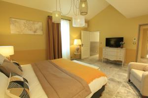 B&B / Chambres d'hotes Chambres D' hotes Les Ormes : Chambre Deluxe Double ou Lits Jumeaux