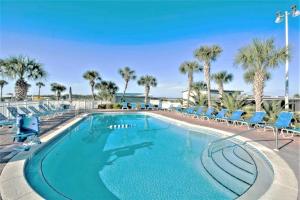 Pinnacle Port Beach Resort