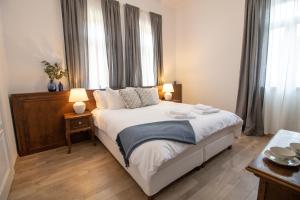 Deluxe Queen Room room in Garden Villa Boutique Hotel