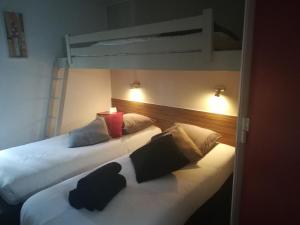 Hotels Kyriad Direct Saintes : photos des chambres