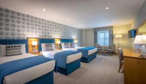 Triple Room room in Westgrove Hotel