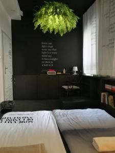 Hart Hostel Art Gallery