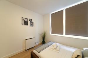 Clerkenwell Apartments by PrimeCityHosts