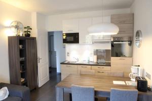 Appartements LE GRUFFAZ - Hyper centre, Balcon sur canal : photos des chambres