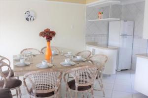 Apartamento inteiro 3 quartos no condomínio solar das bromelias