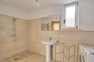 Casina Farnarari by BarbarHouse