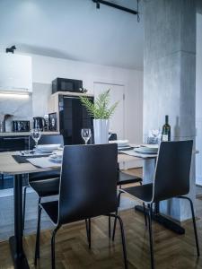 Raw Industrial City Apartment