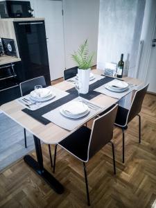 Raw Industrial City Apartment