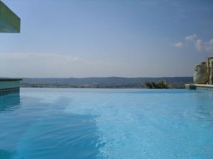 Appartements vue panoramique avec piscine et jacuzzi