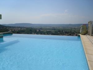 Appartements vue panoramique avec piscine et jacuzzi : photos des chambres