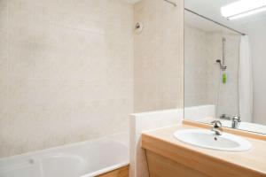 Hotels Quality Hotel Pau Centre Bosquet : photos des chambres