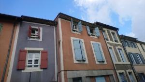 Appartements Jolie Vue Cite, aux pieds des remparts : photos des chambres