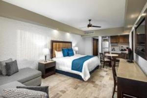 El Cid El Moro Beach