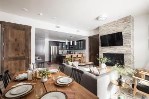 Two-Bedroom Apartment room in Blackstone 106 (ADA)